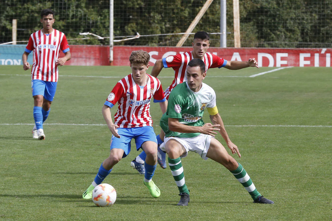 Fotos: Las Mejores Jugadas Del Sporting B - Valdesoto (1-0) | El Comercio